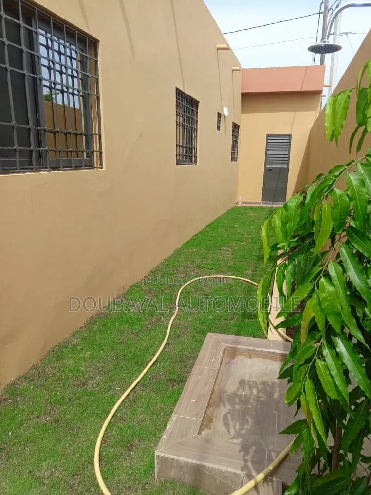 3chbre Villa dans Somone, Thiès Sud à Vendre