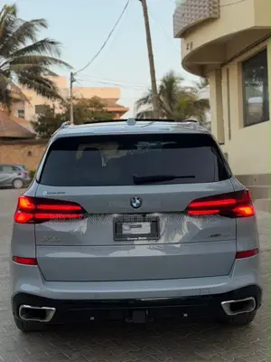 BMW X5 2025 Gris