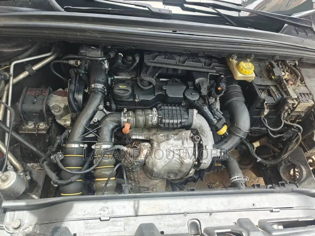Peugeot 308 2012 Gris