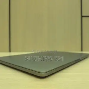 Nouveau Apple MacBook 2017 8GB Intel Core i5 SSD 256GB