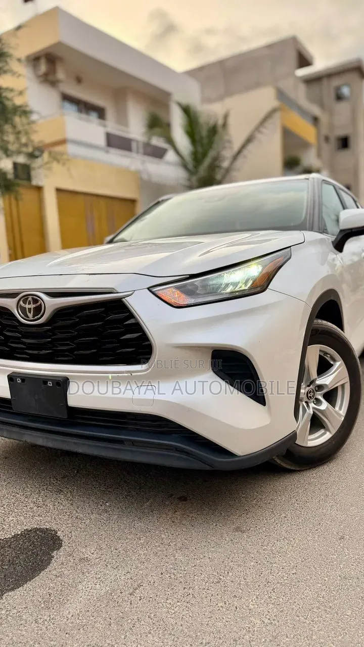 Toyota Highlander 2023 Blanc