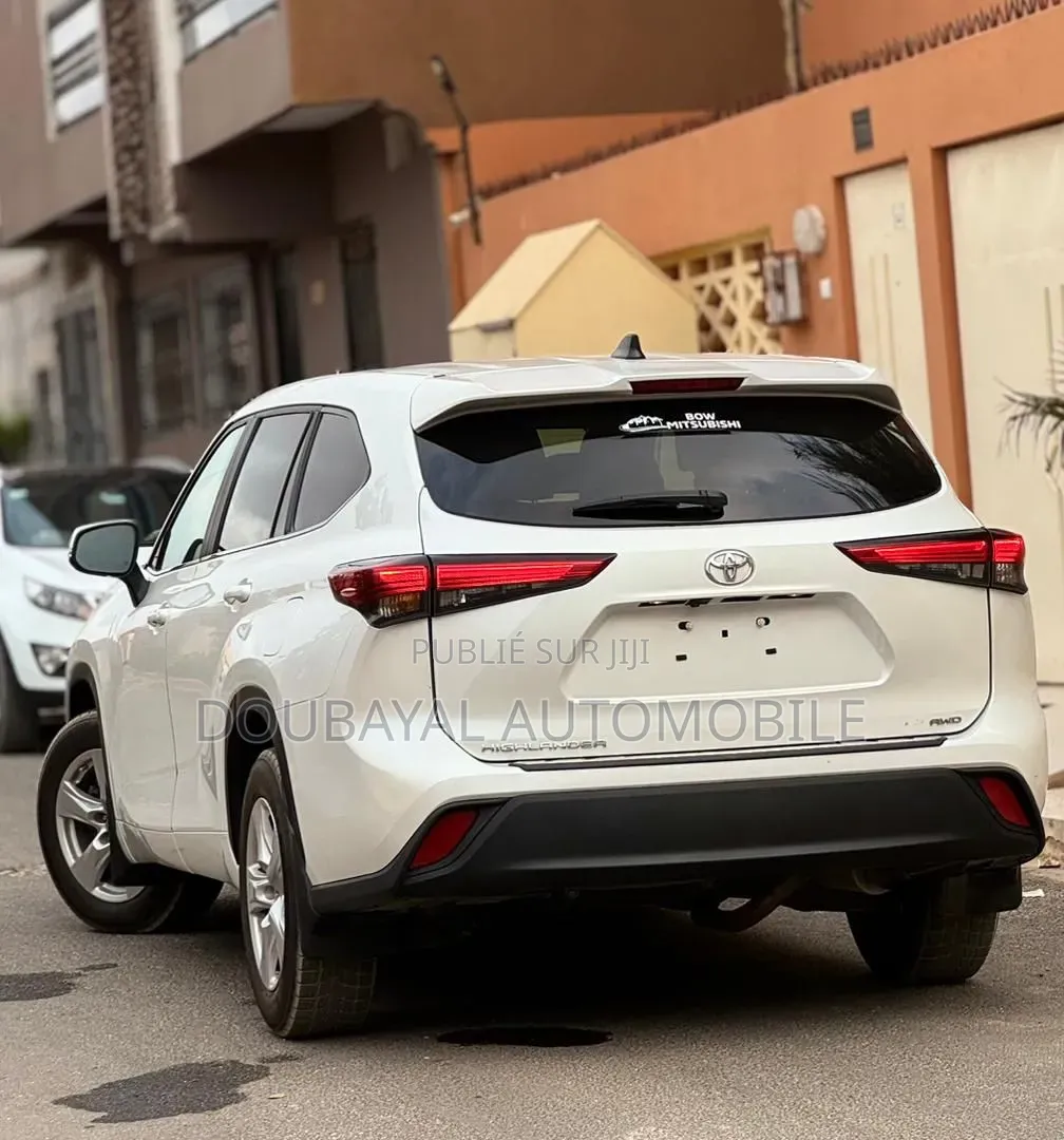 Toyota Highlander 2023 Blanc