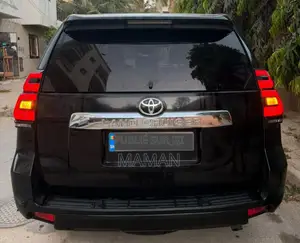 Toyota Land Cruiser Prado 2018 Noir