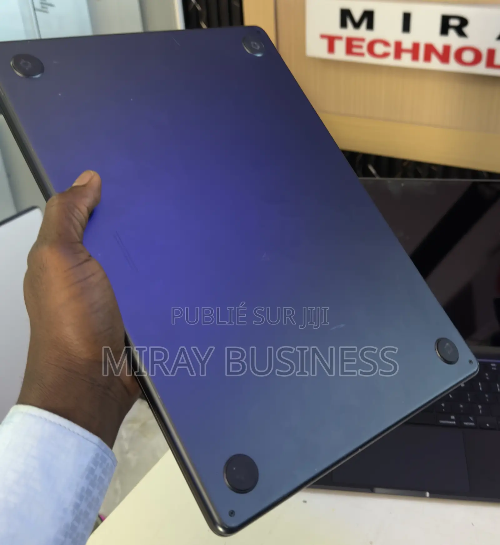 Ordinateur portable Apple MacBook Air 2024 M3 8GB Apple M3 SSD 256GB