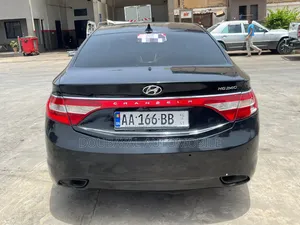 Hyundai Grandeur 2.2 CRDi 2012 Noir Mat