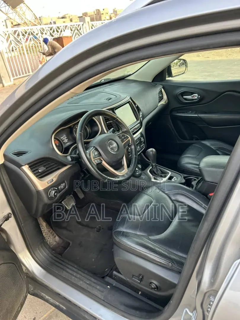 Jeep Cherokee 2016 Gris