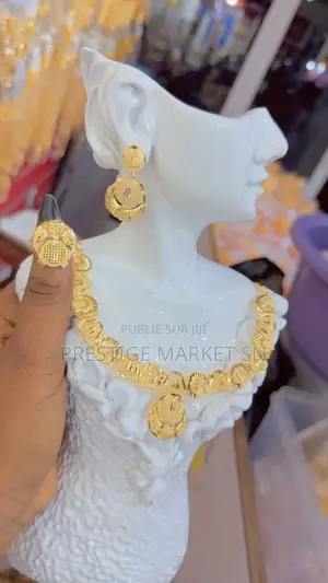 Parure De Bijoux Élégante