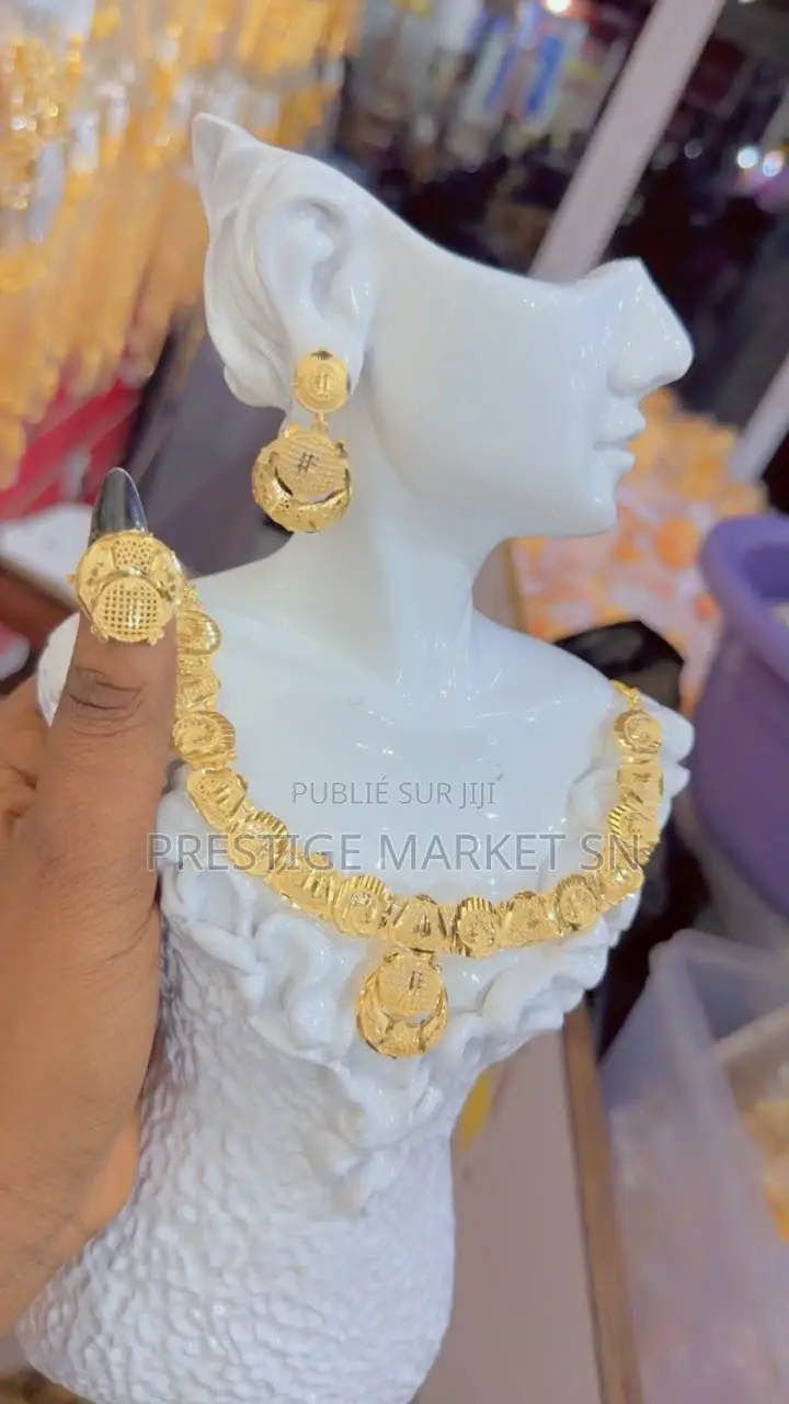 Parure De Bijoux Élégante