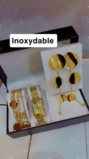 Ensemble De Bijoux Élégant Et Tendance