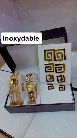 Ensemble De Bijoux Élégant Et Tendance