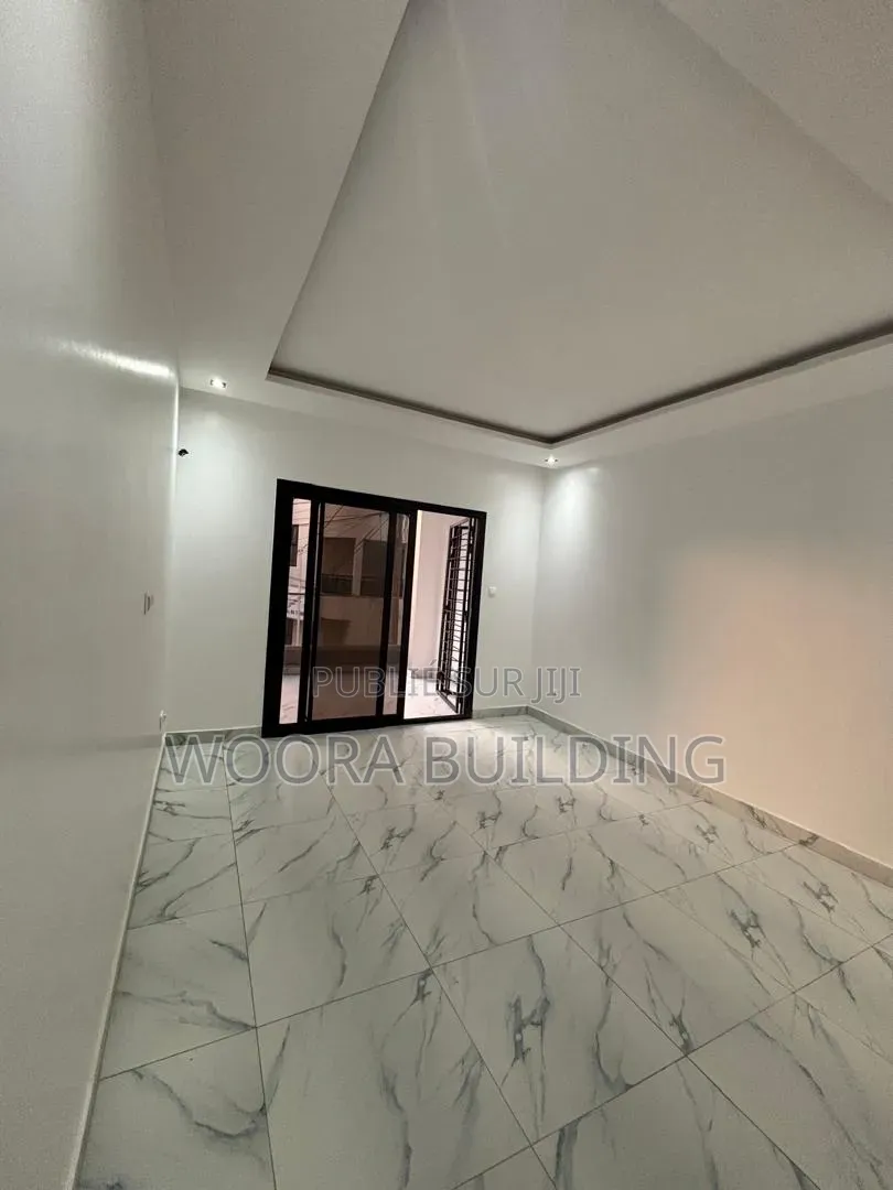 3chbre Appartement dans Fann-Point E-Amitié à Louer