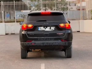 Jeep Grand Cherokee 2019 Noir Mat
