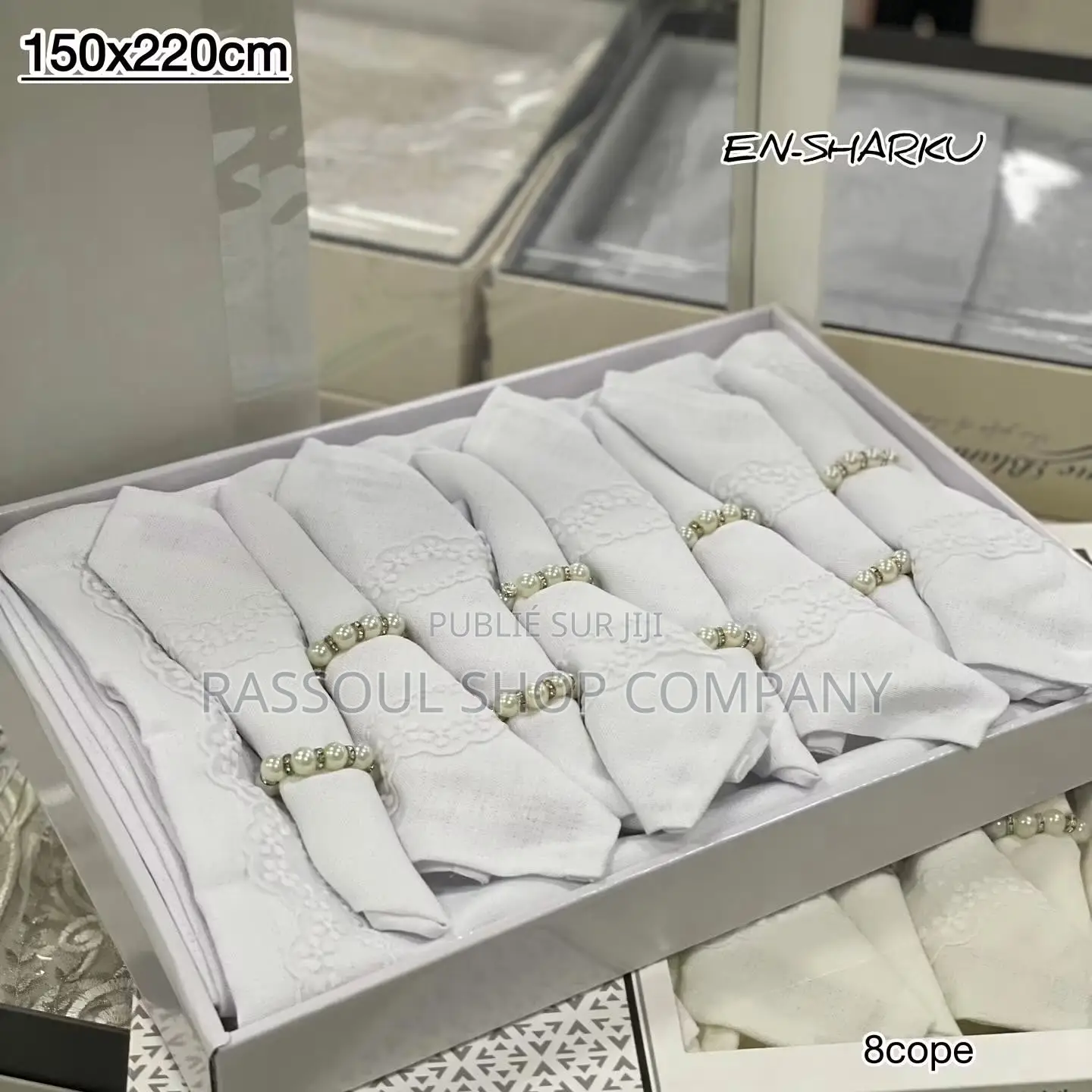 Nappe en Coton Luxe 18 Pièces Prix:13000f Contact Whatsapp