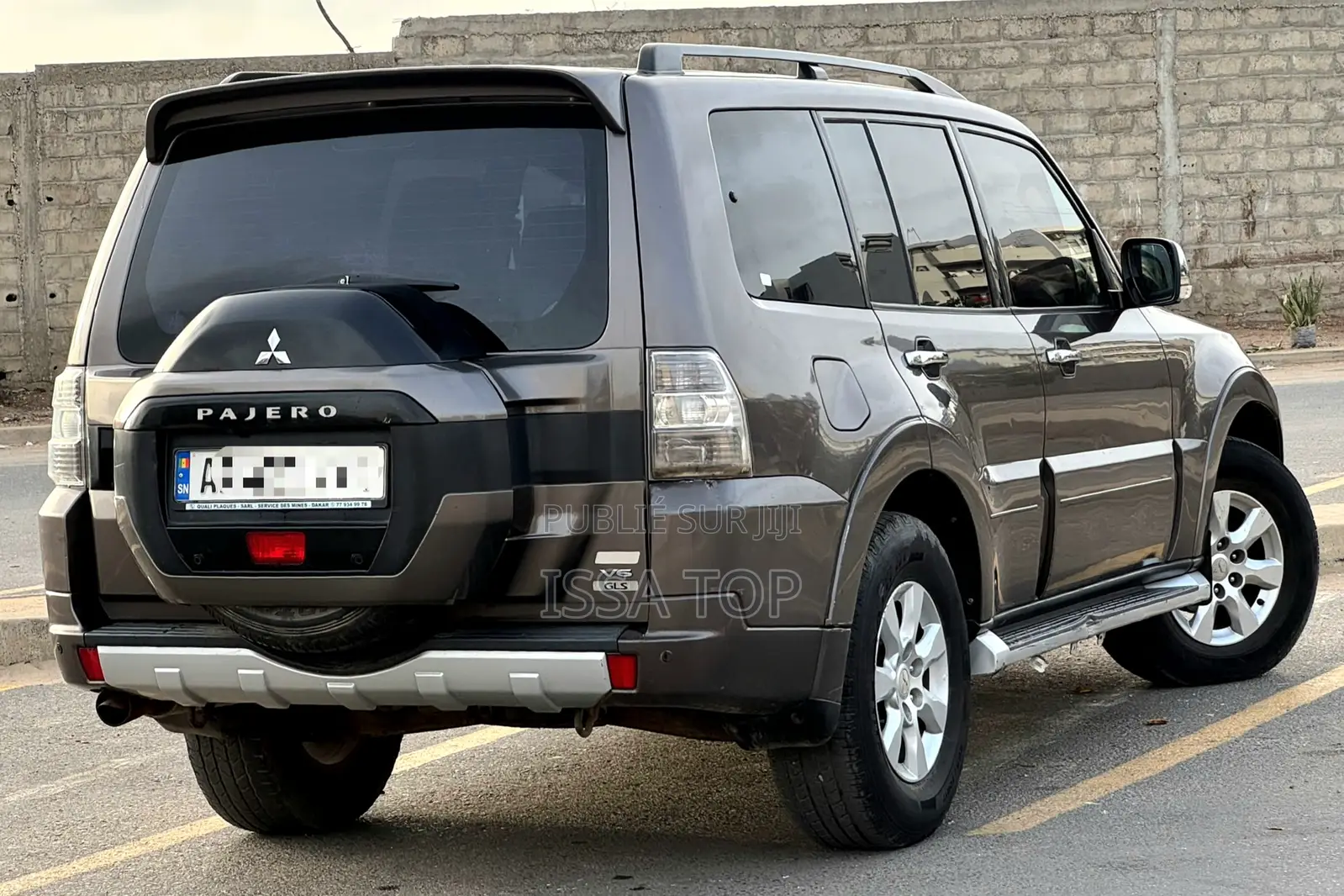 Mitsubishi Pajero 2015 Gris