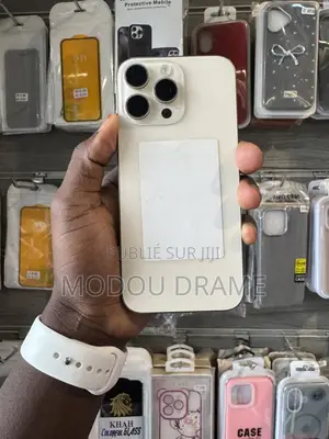 Nouveau Apple iPhone 16 Pro Max 256 GB Doré