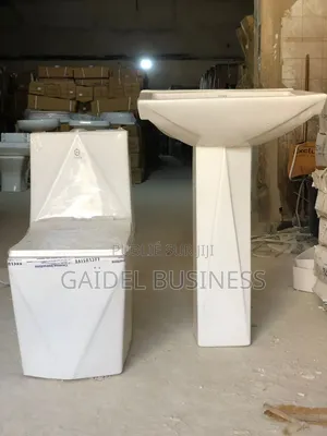 Ensemble Sanitaire Design Géométrique**