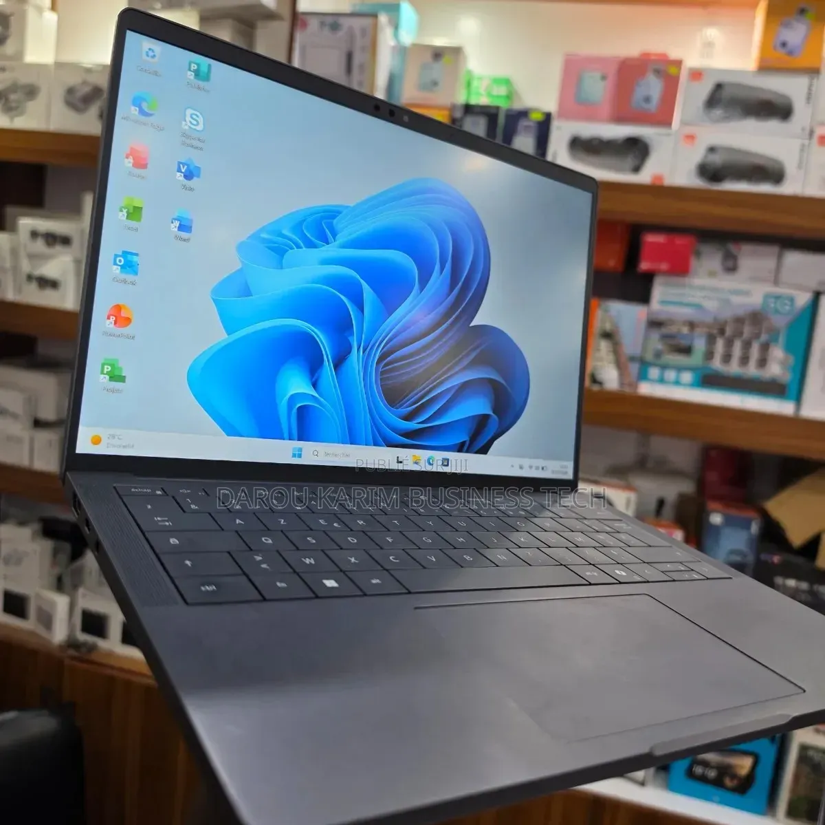Nouveau Dell Pro 14 Premium 32GB Intel Core Ultra 5 SSD 512GB