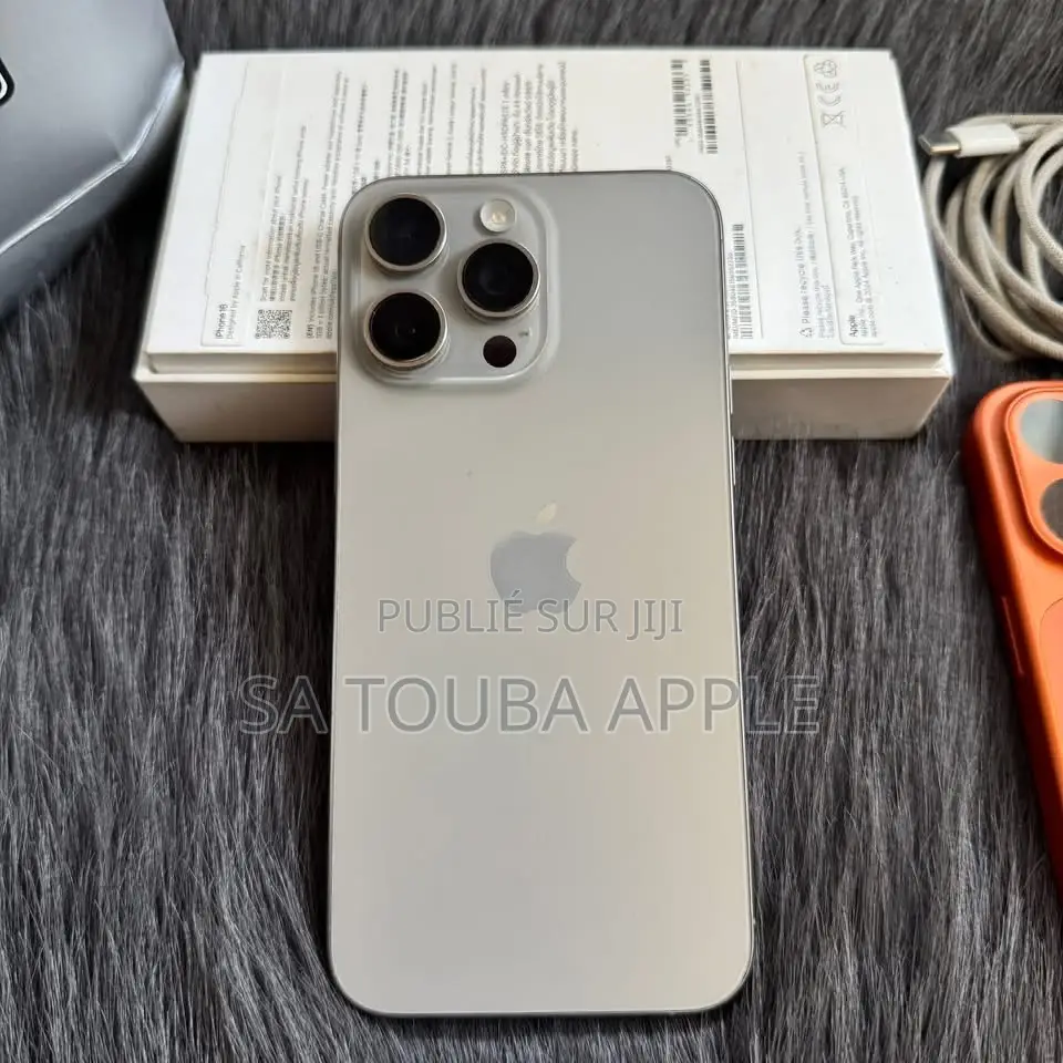 Nouveau Apple iPhone 15 Pro Max 256 GB Gris