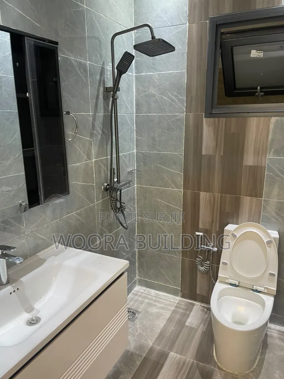 2chbre Appartement dans Yoff à Louer