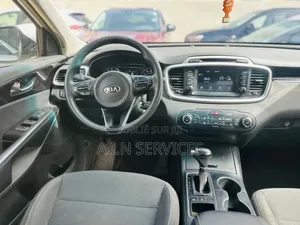 Kia Sorento 2018 Gris
