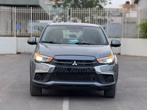 Mitsubishi Outlander 2019 Gris