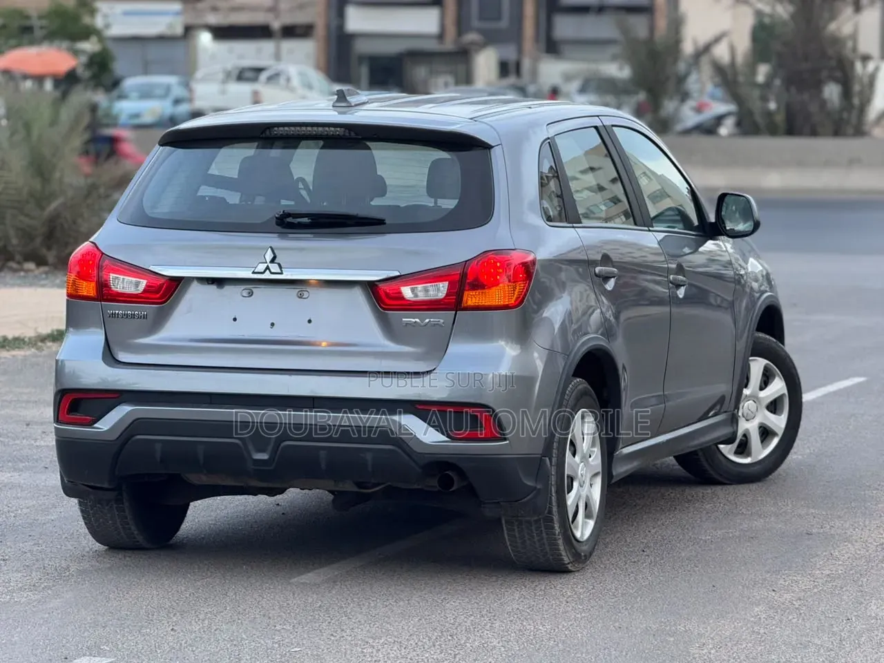 Mitsubishi Outlander 2019 Gris