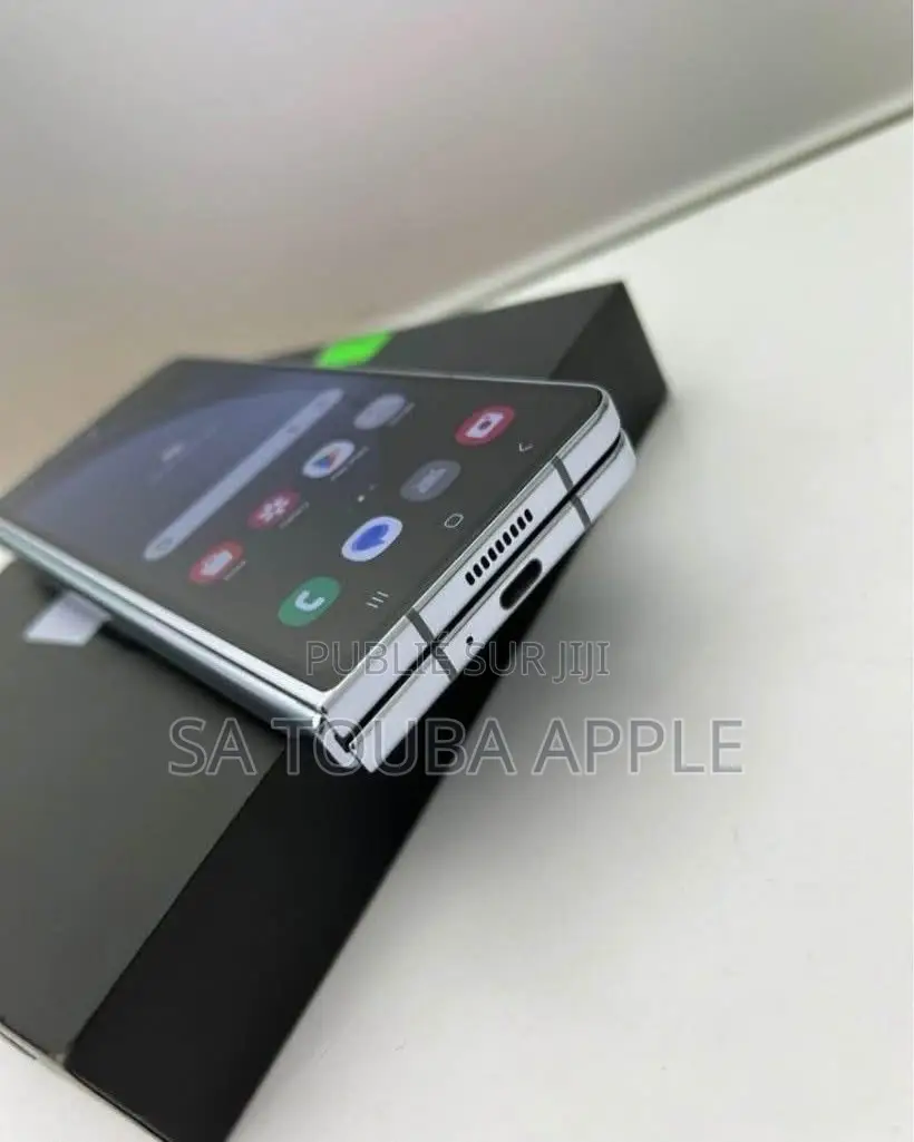 Nouveau Samsung Galaxy Fold 5G 512 GB Bleu