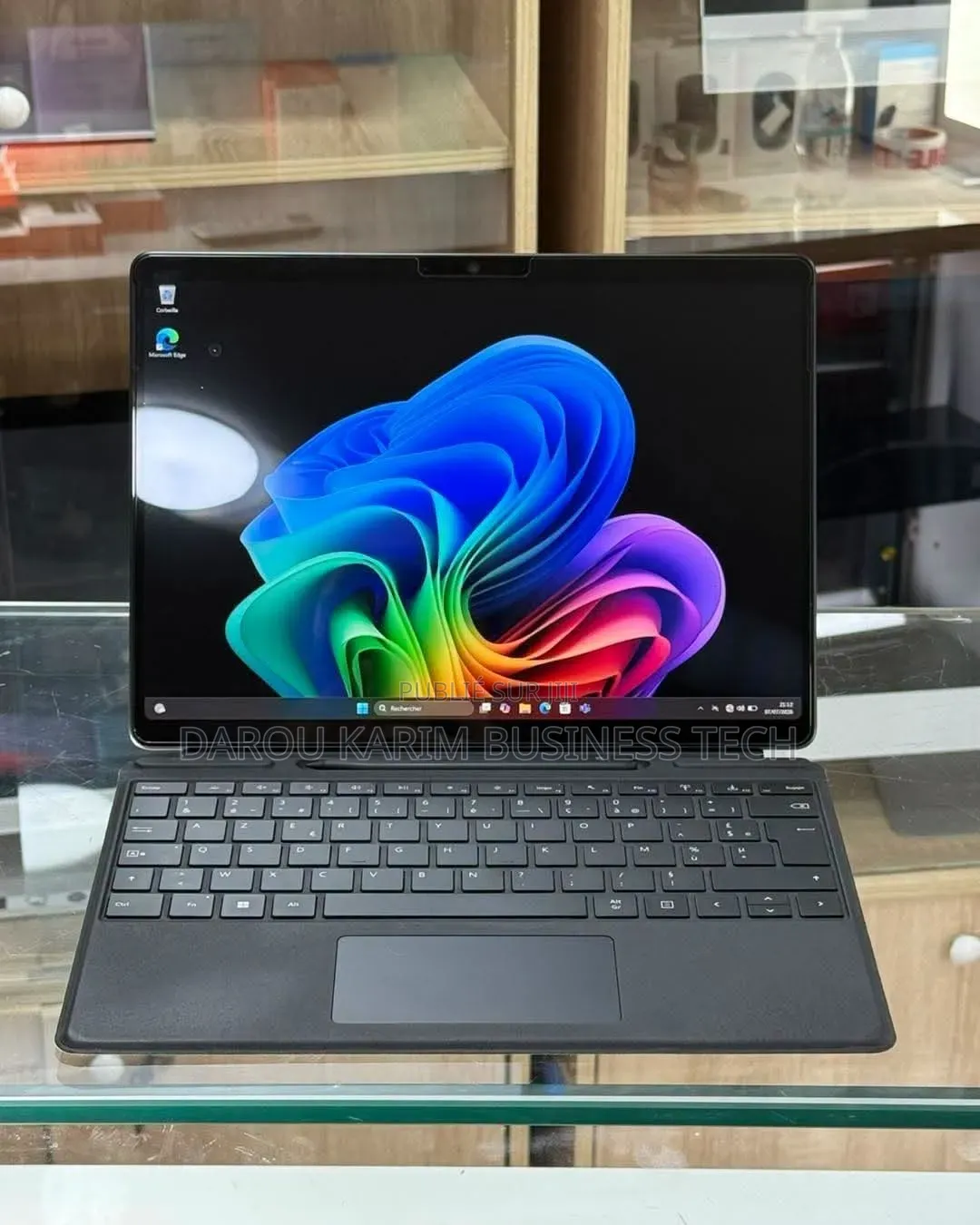 Nouveau Microsoft Surface Pro Copilot+ PC 12 16GB Intel Core Ultra 7