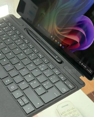 Nouveau Microsoft Surface Pro Copilot+ PC 12 16GB Intel Core Ultra 7