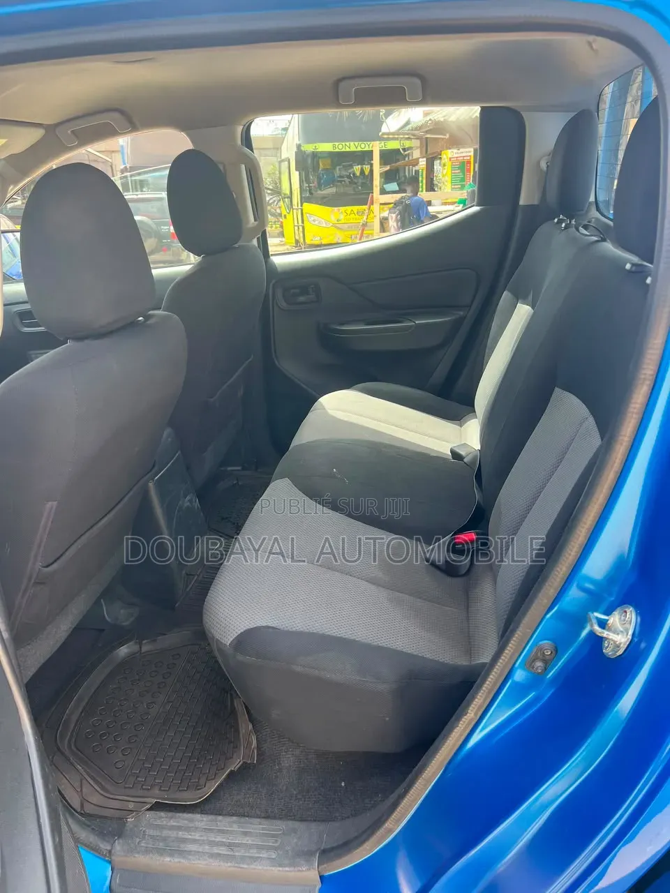 Mitsubishi L200 2022 Bleu