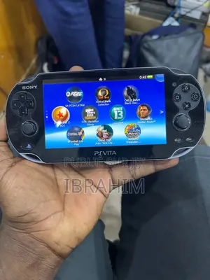 Ps Vita 10 Jeux - Propre - Fc26 - Gta - Naruto