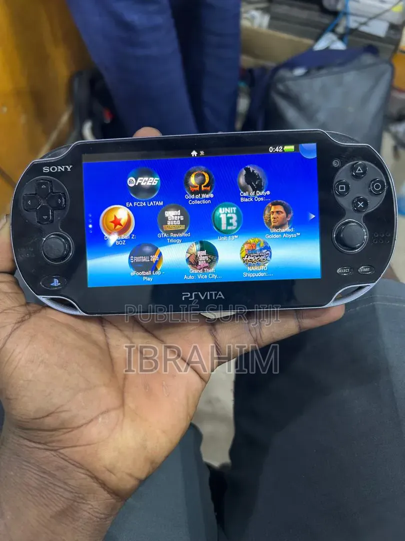 Ps Vita 10 Jeux - Propre - Fc26 - Gta - Naruto