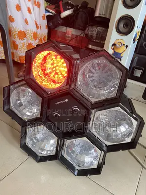 Jeux De Lumières À Vendre