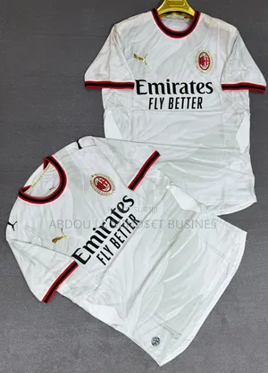 Maillots Ac Milan 2027 Disponible