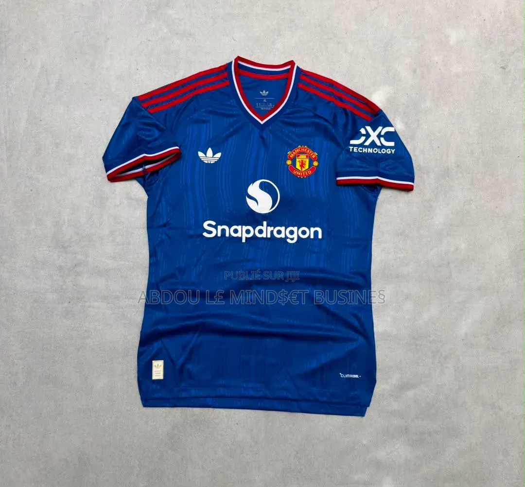 Maillots Manchester United 2027 Disponible