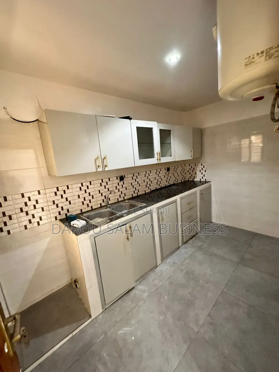 2chbre Appartement dans Almadies, Yoff à Louer