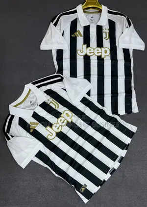 Maillots Juventus 2027 Disponible