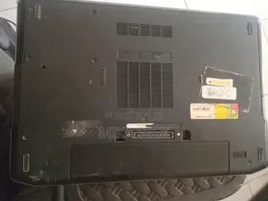 Ordinateur portable Dell Latitude E6420 6GB Intel Core i5 HDD 512GB