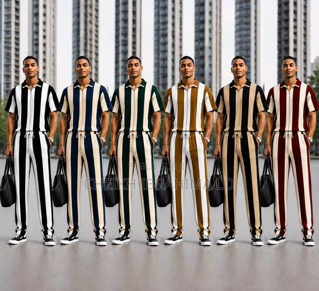 Des Ensembles Pantalons De Marqie