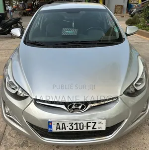 Hyundai Avante 2016 Gris