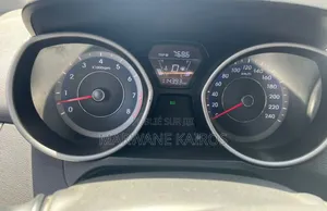 Hyundai Avante 2016 Gris