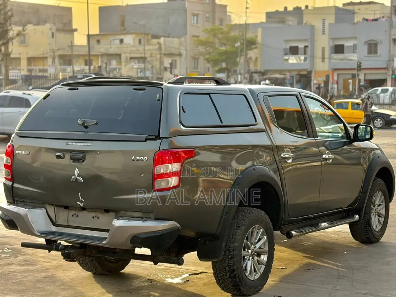 Mitsubishi L200 2017 Gris