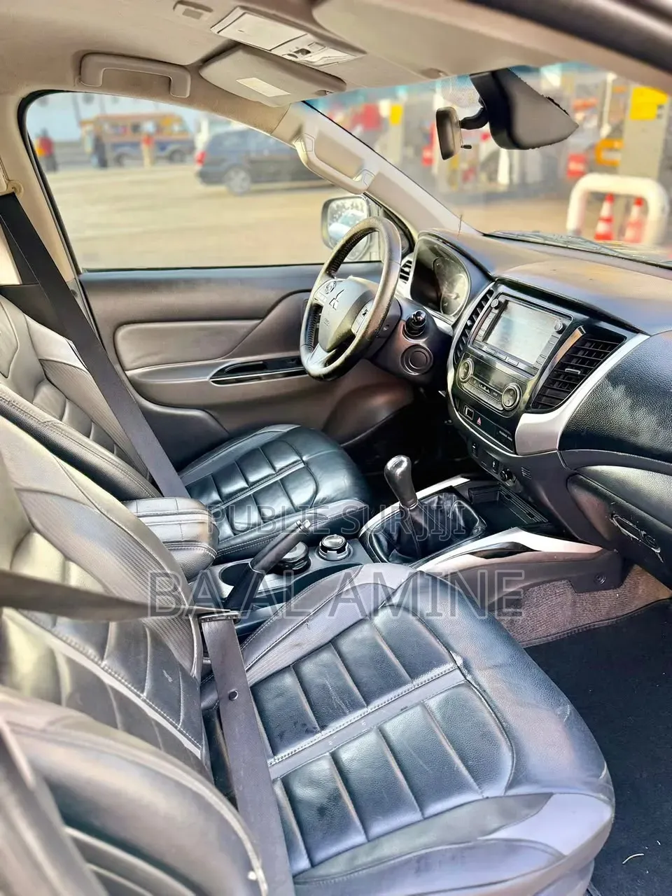 Mitsubishi L200 2017 Gris