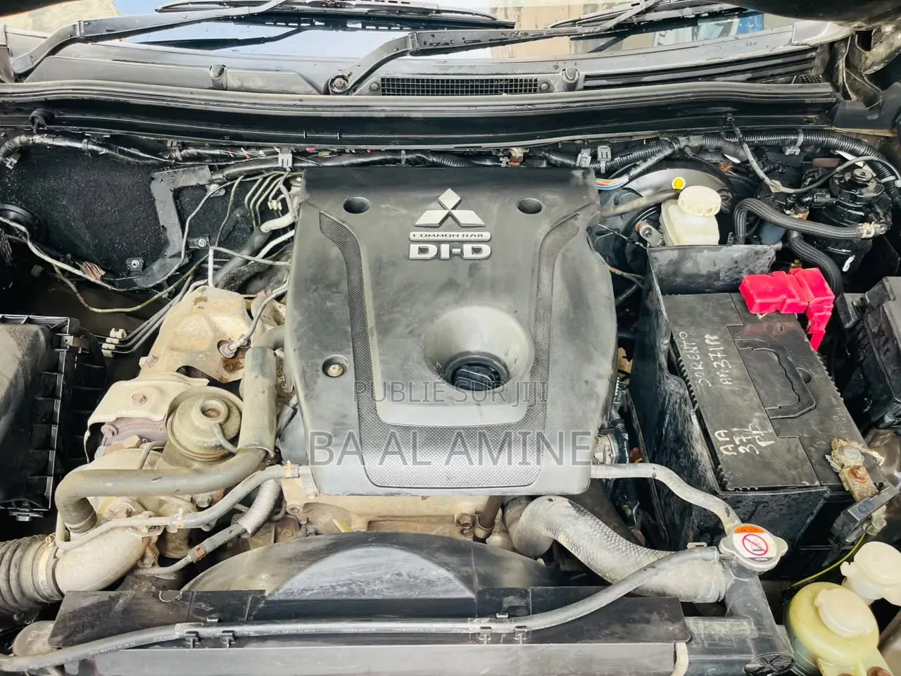 Mitsubishi L200 2017 Gris