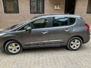 Peugeot 3008 2012 Gris