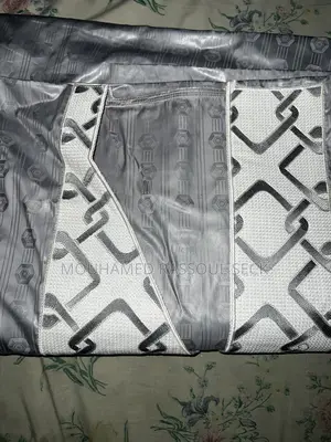 Grand Boubou 3 Pièces Bazin Riche Taille 1m75 À 50.000f À Dakar