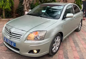 Toyota Avensis 2008 Gris