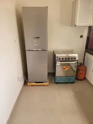 Meublé 2chbre Appartement dans Fann-Point E-Amitié à Vendre