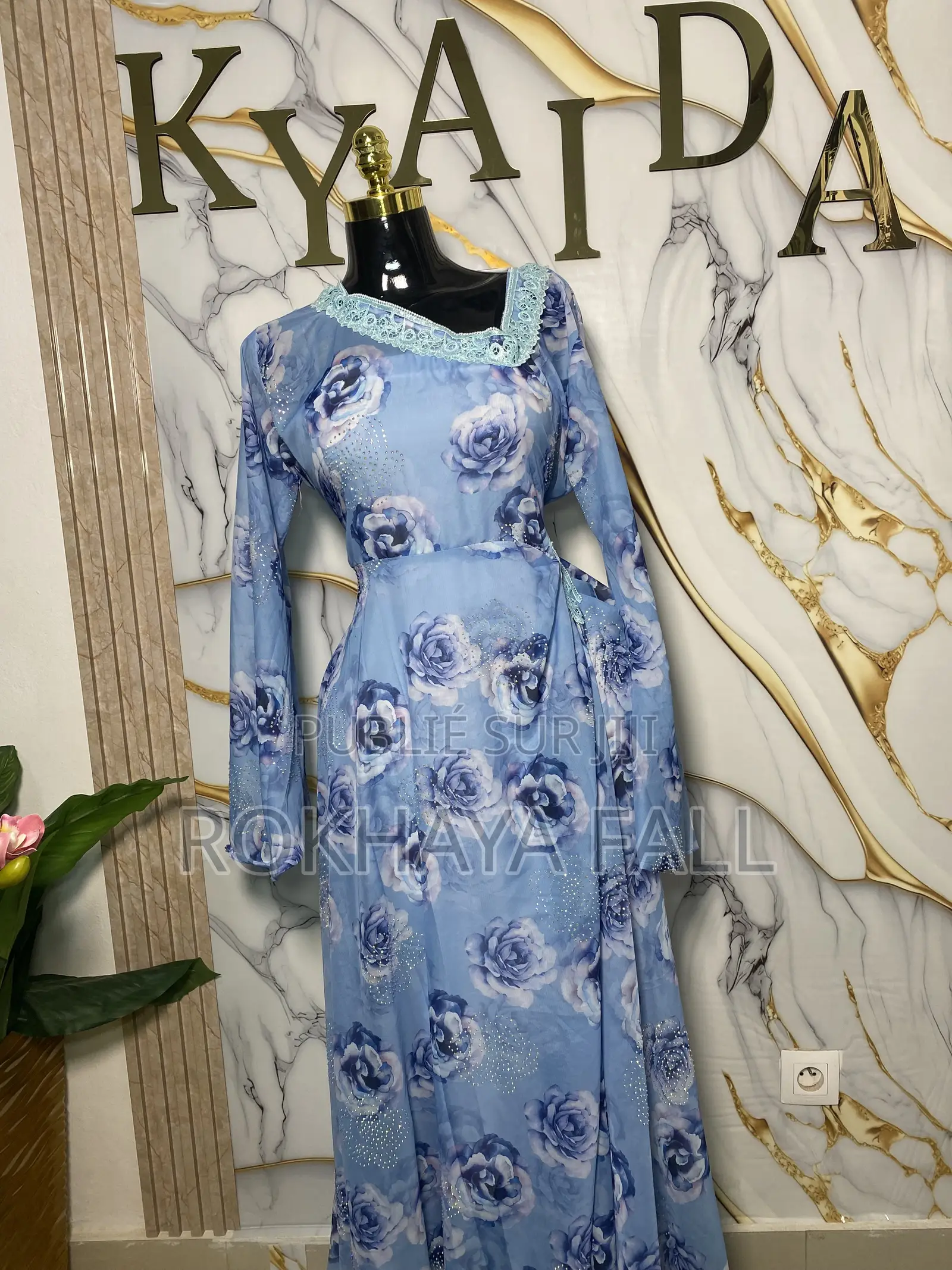 Tenue Khadija