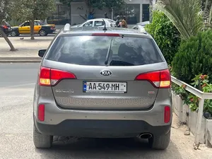 Kia Sorento 4dr SUV 2016 Gris